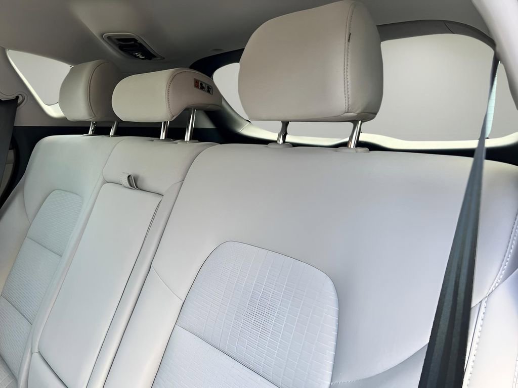 Used 2021 Hyundai Tucson SE image 16