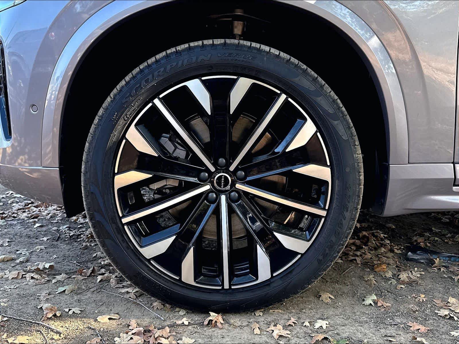 New 2026 Volvo XC90 T8 Ultra w/ Protection Package AWD/4WD image 14