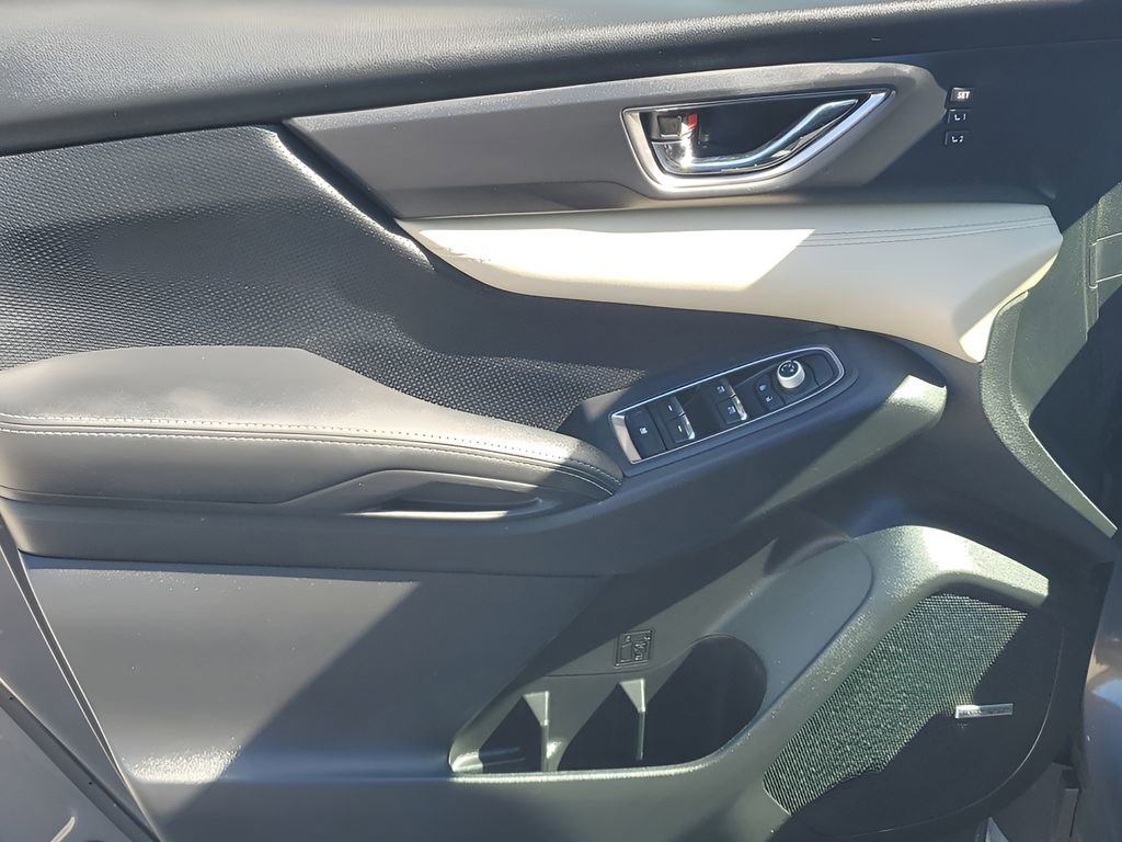 Used 2022 Subaru Ascent Limited w/ Technology Package image 43