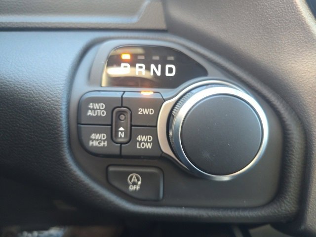 New 2026 RAM 1500 4x4 Crew Cab image 17