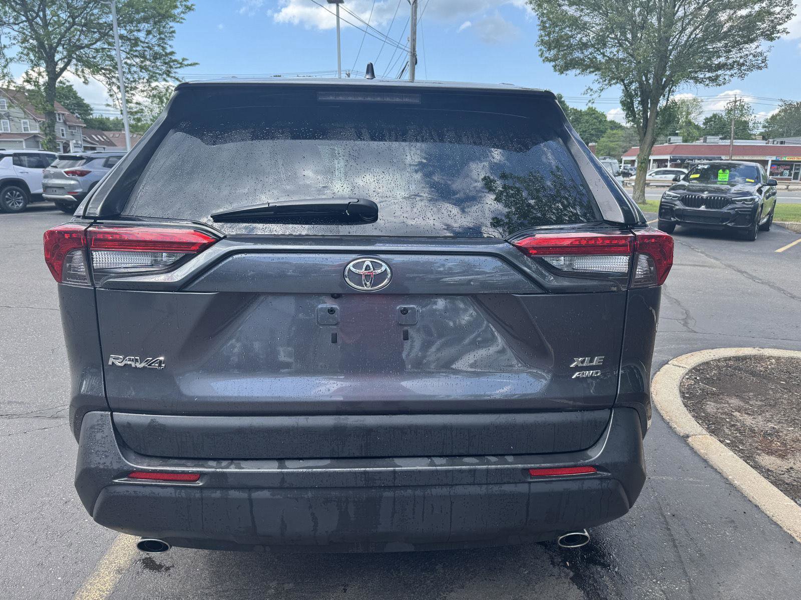Used 2025 Toyota RAV4 XLE AWD/4WD image 5