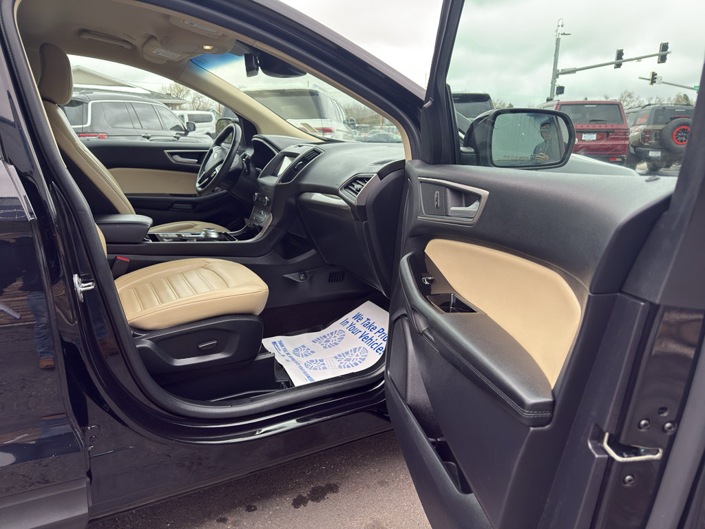 Used 2020 Ford Edge SEL FWD image 16
