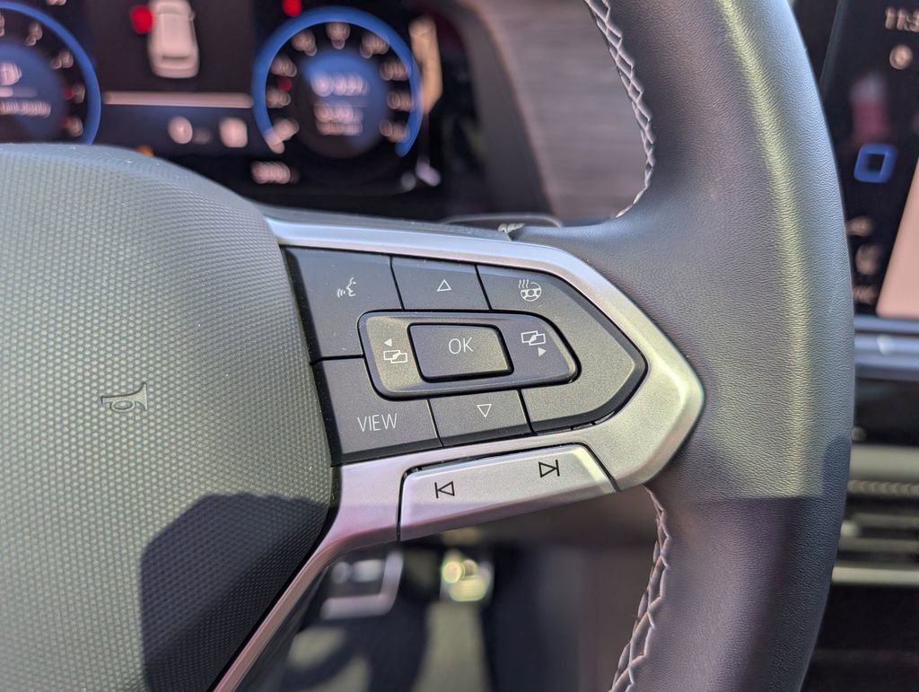 Used 2025 Volkswagen Atlas SEL image 16