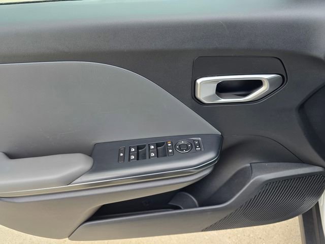 Used 2025 Kia K4 LXS FWD image 26