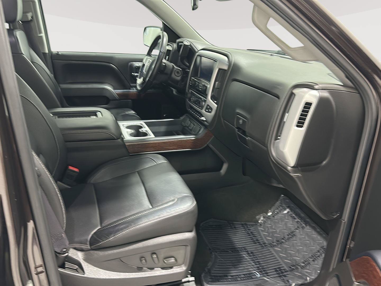Used 2016 GMC Sierra 1500 SLT w/ Enhanced Driver Alert Package AWD/4WD image 26