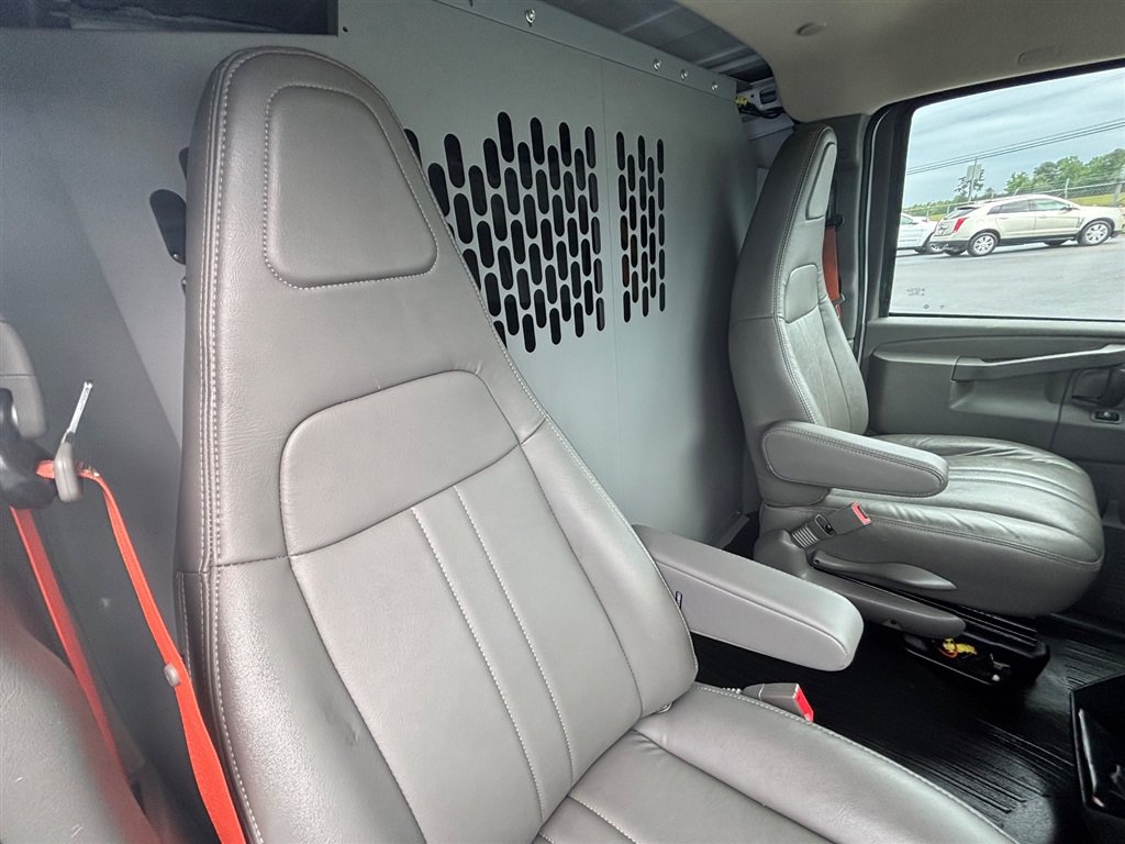 Used 2023 GMC Savana 2500 w/ Driver Convenience Package RWD image 24