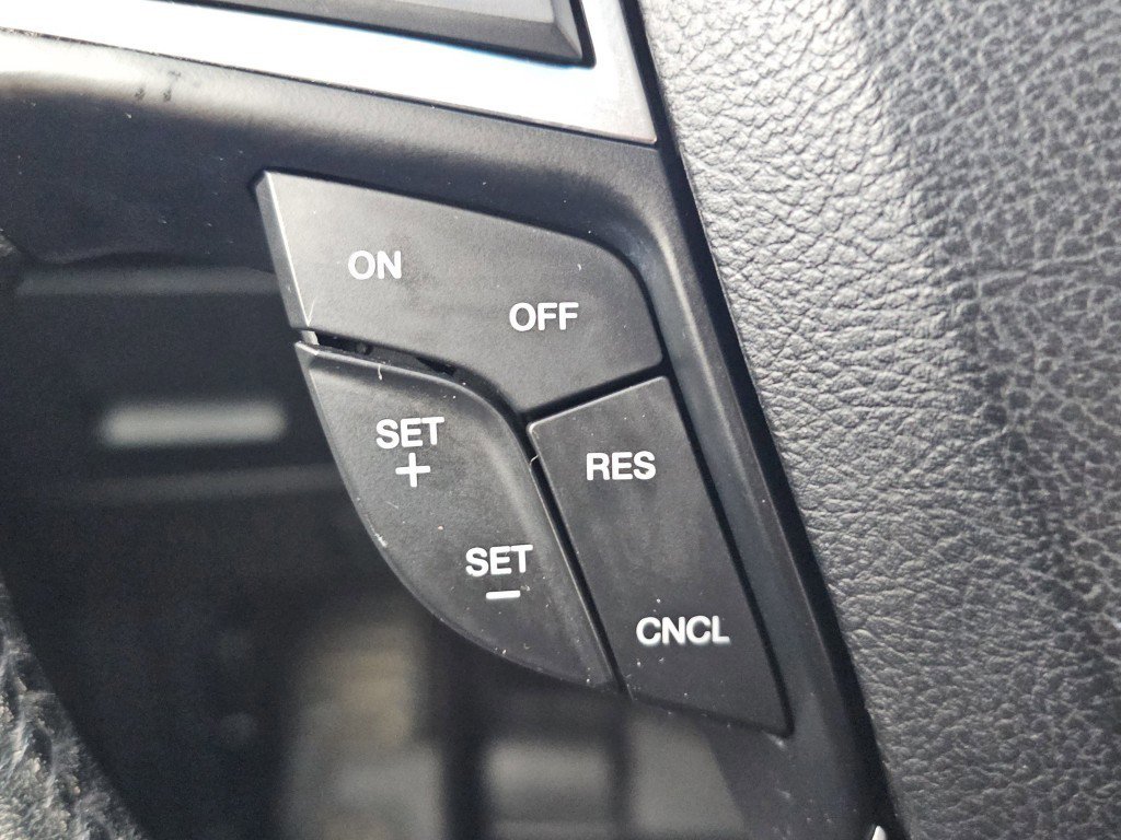 Used 2016 Ford Edge Titanium w/ Technology Package image 9