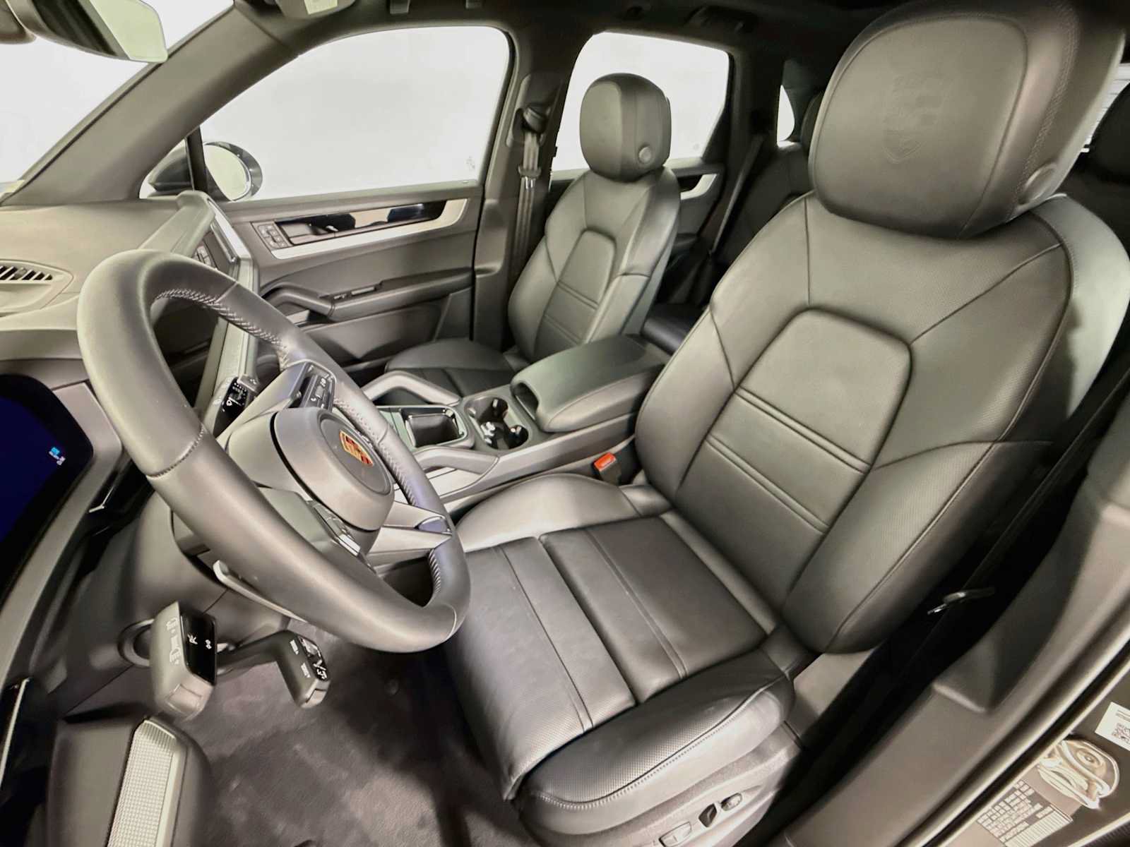 Used 2026 Porsche Cayenne AWD/4WD image 5