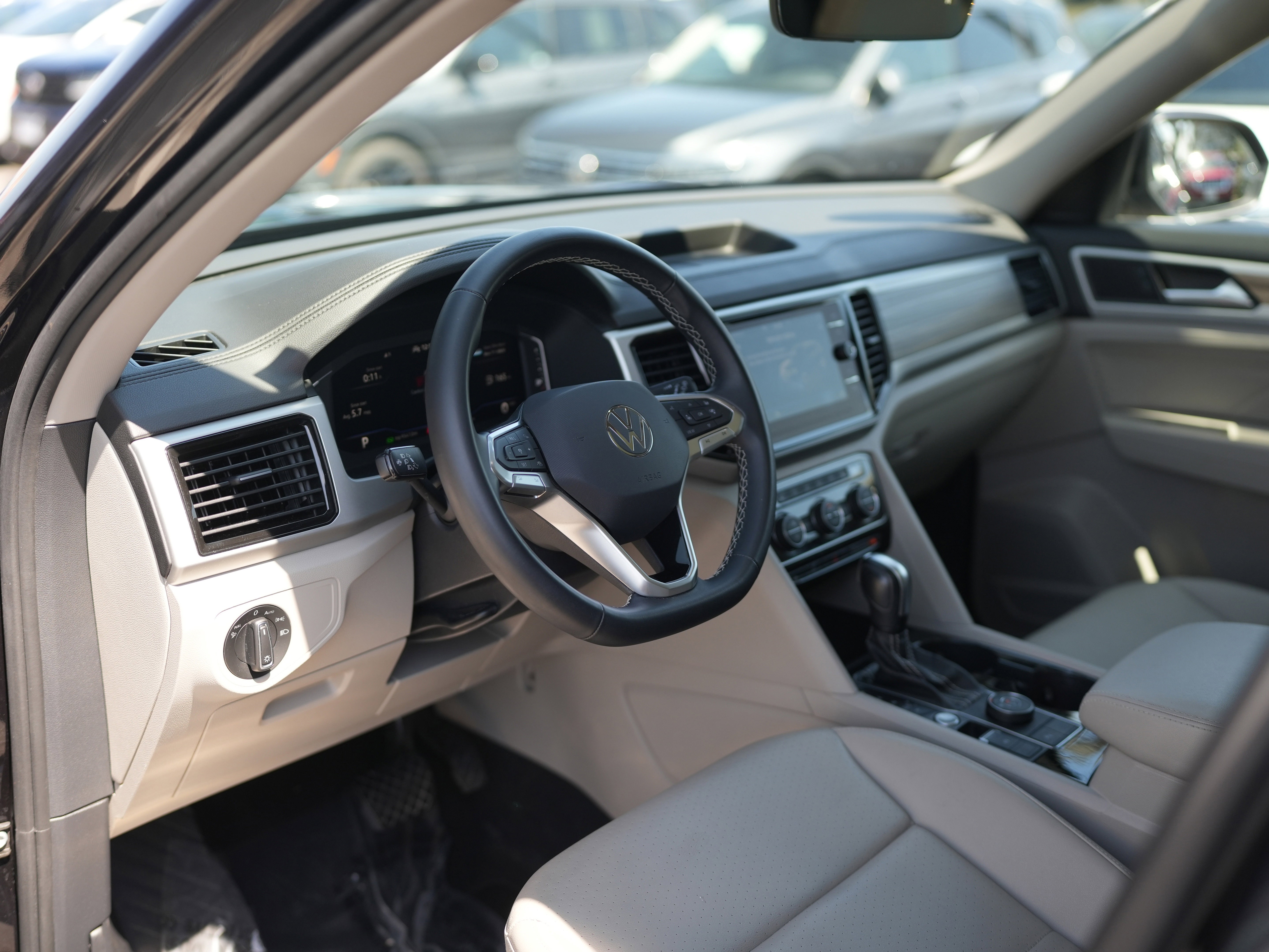 Used 2023 Volkswagen Atlas SEL image 12