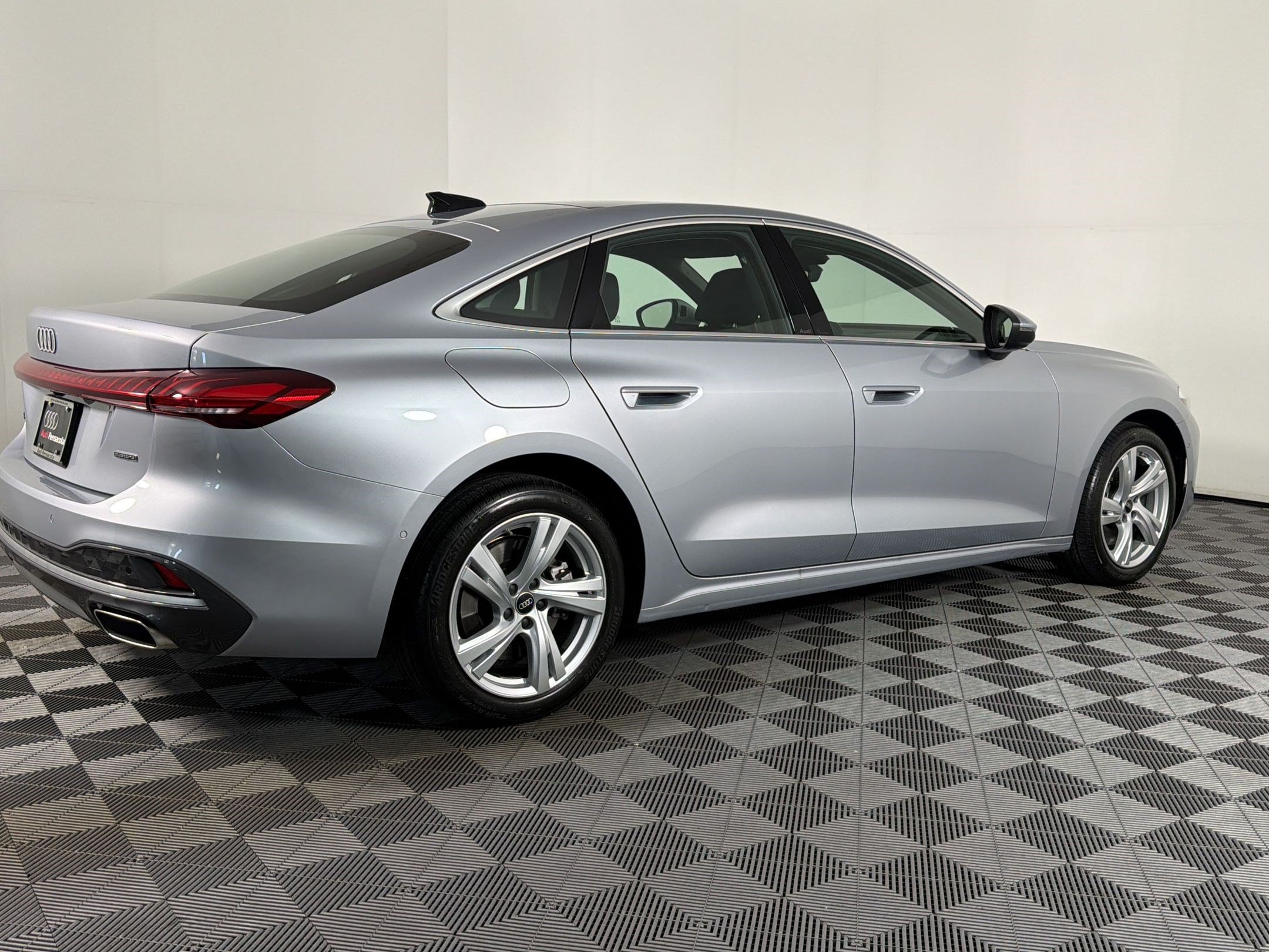 Used 2025 Audi A5 2.0T Premium w/ Convenience Package AWD/4WD image 7