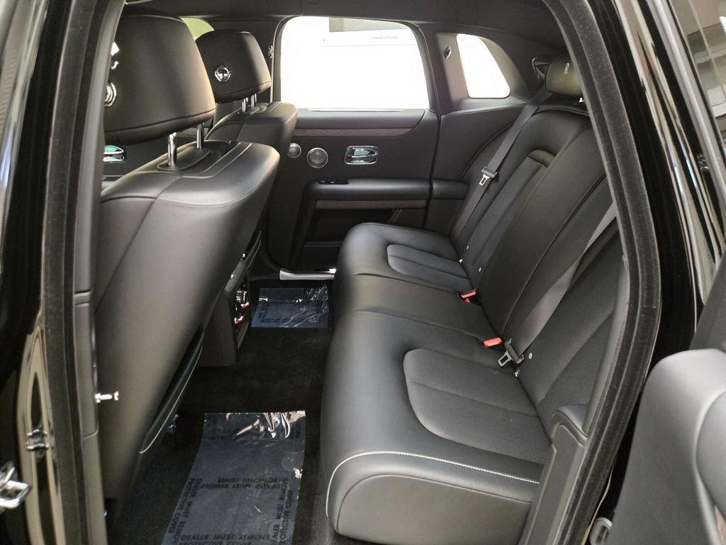Certified 2025 Rolls-Royce Ghost AWD/4WD image 16