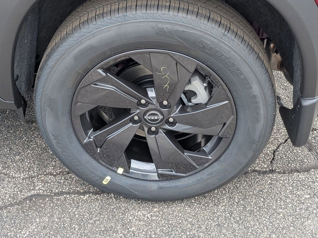 New 2026 Nissan Rogue SV w/ Cold Weather Package AWD/4WD image 13