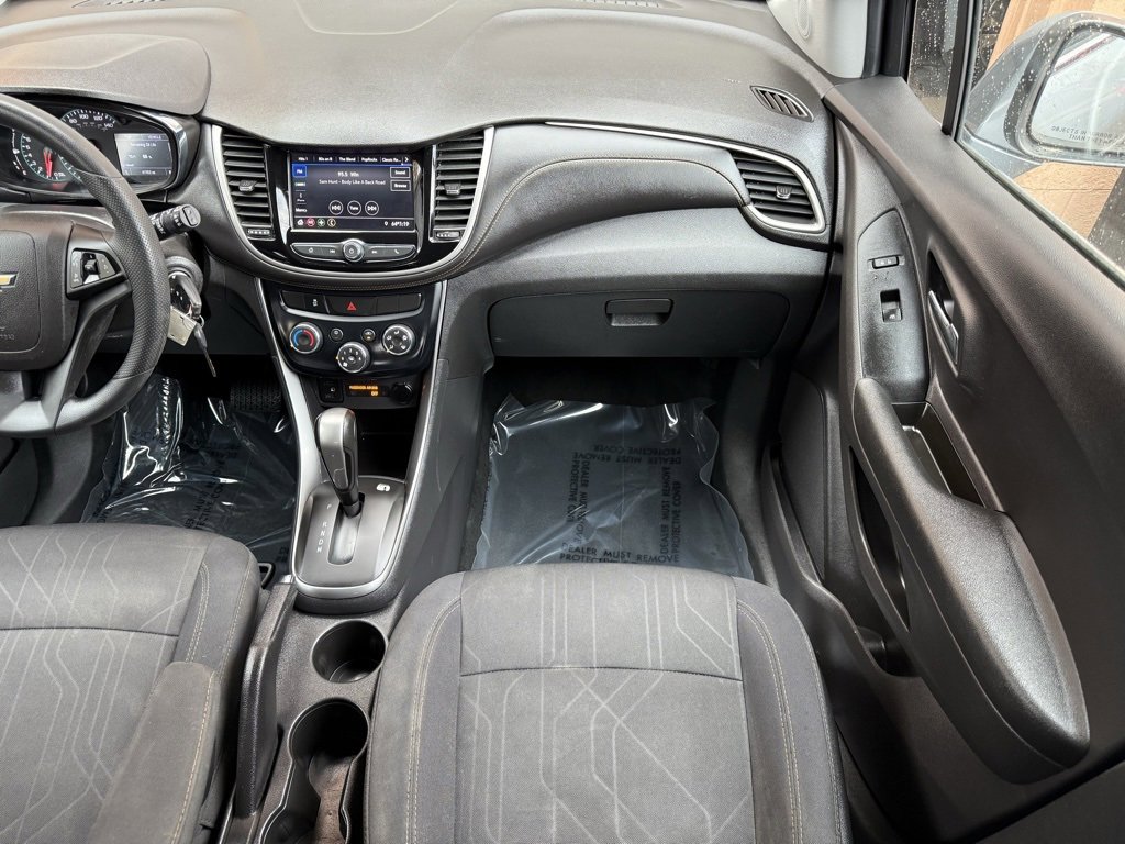 Used 2020 Chevrolet Trax LT image 32