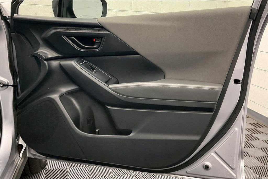 Used 2025 Subaru Crosstrek 2.0i Premium image 22