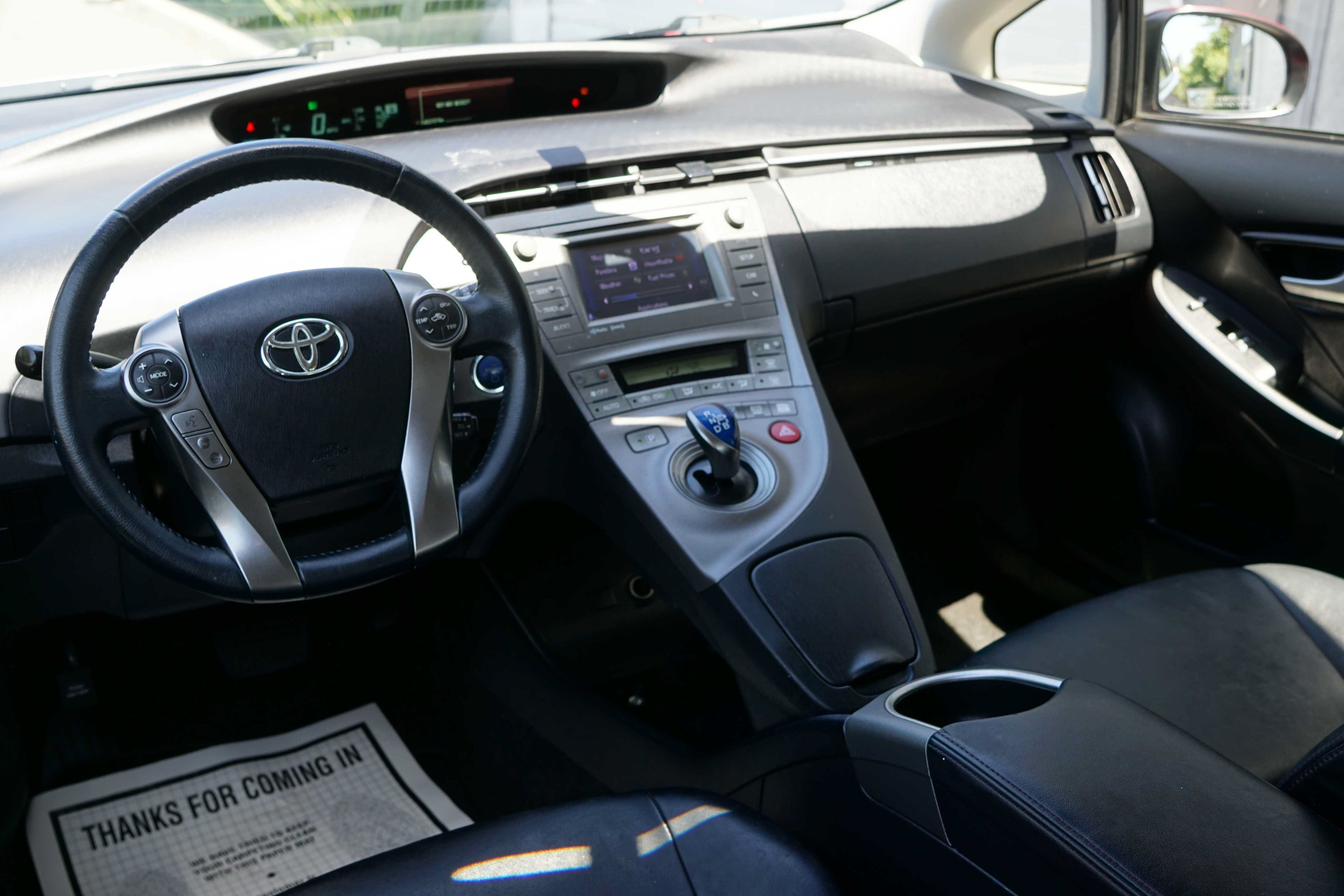 Used 2013 Toyota Prius Persona Series FWD image 29