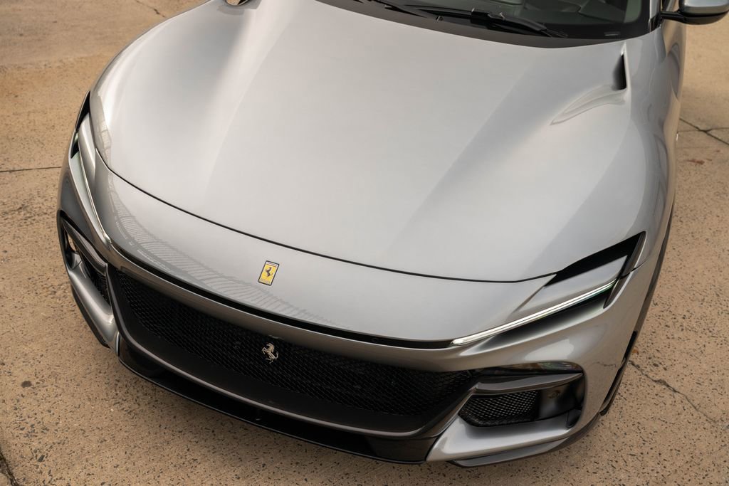 Used 2024 Ferrari Purosangue image 9
