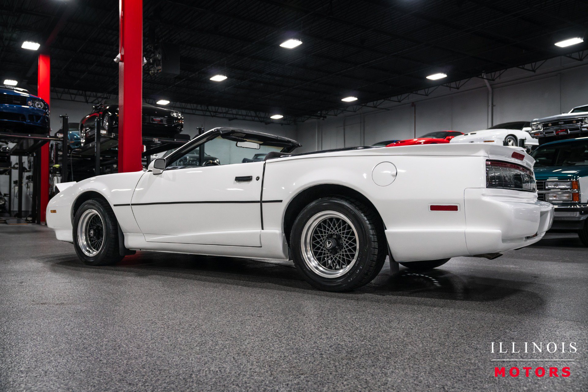 Used 1991 Pontiac Firebird Trans Am RWD image 3