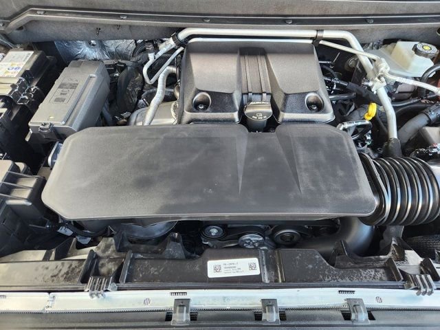 Used 2025 Chevrolet Colorado Trail Boss image 32