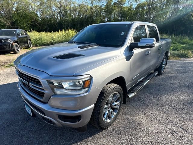 Used 2023 RAM 1500 Laramie AWD/4WD image 3