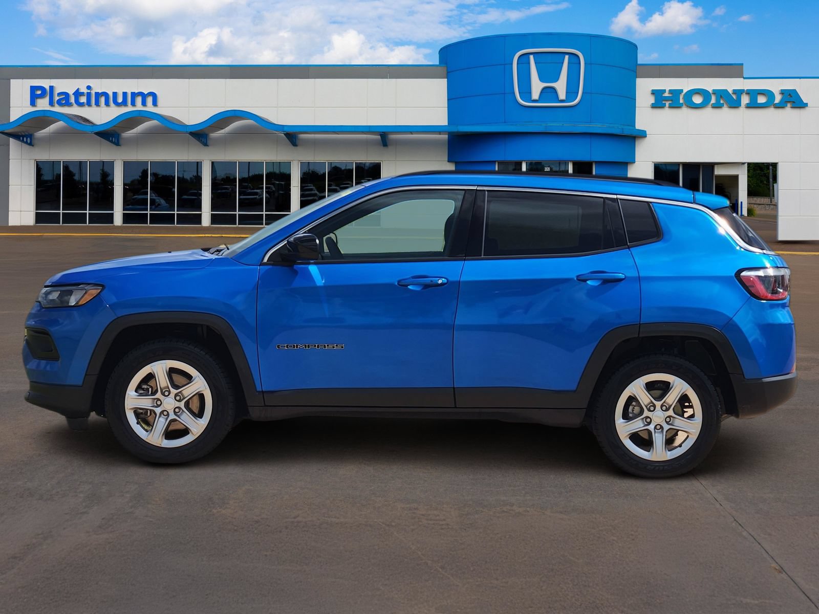 Used 2024 Jeep Compass Latitude AWD/4WD video 3