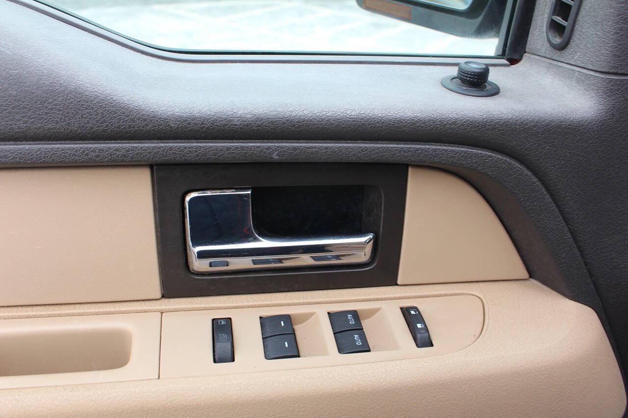 Used 2013 Ford F150 XLT w/ XLT Chrome Pkg AWD/4WD image 11