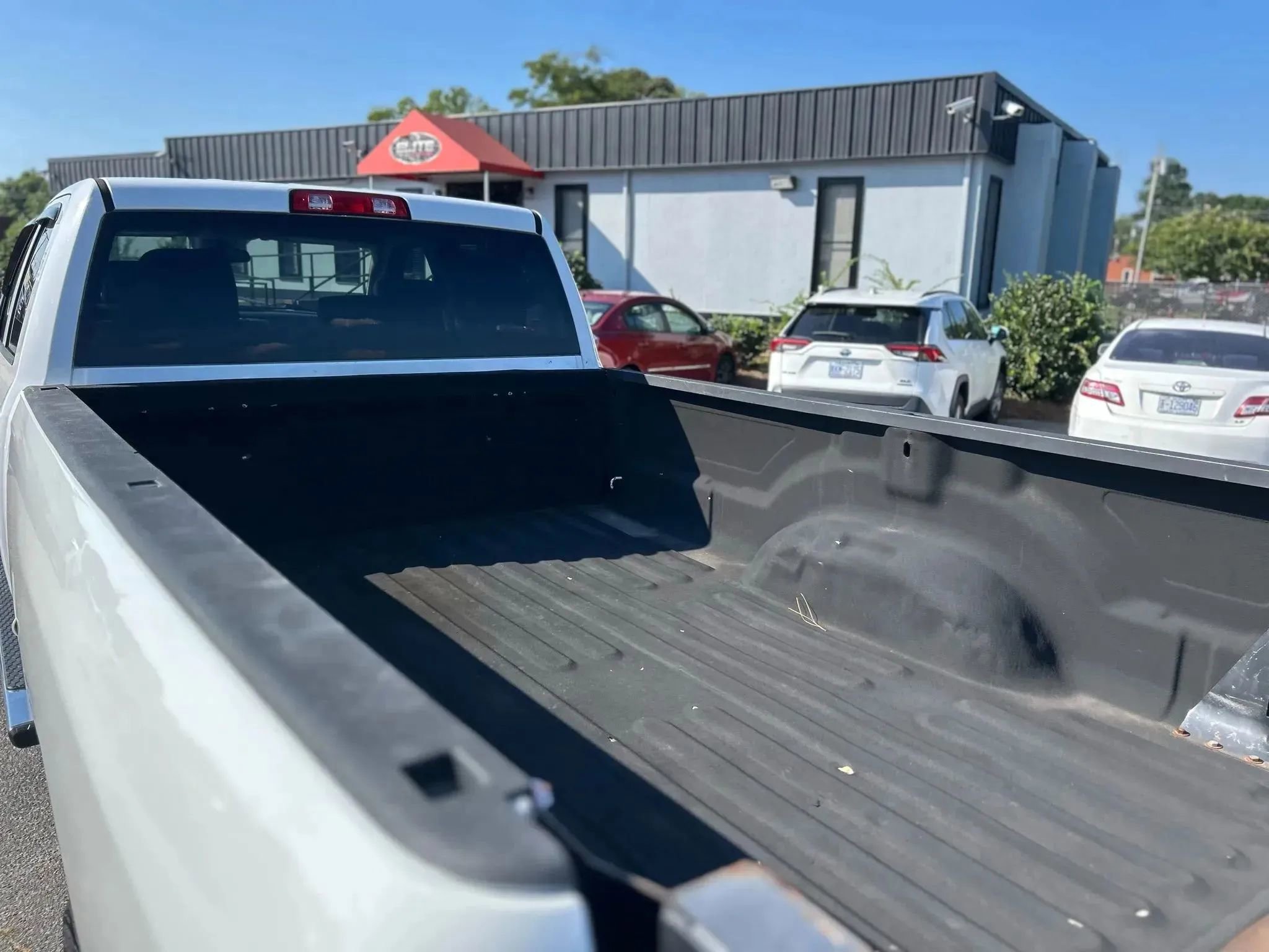 Used 2014 RAM 2500 Tradesman w/ Chrome Appearance Group image 10