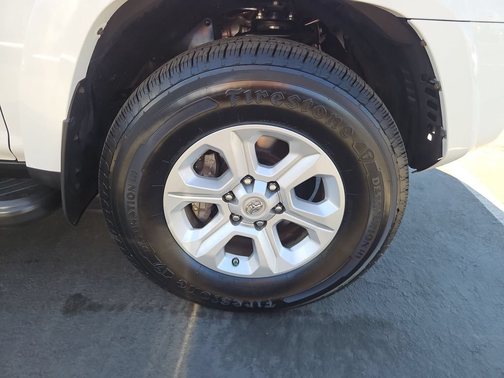 Used 2015 Toyota 4Runner SR5 Premium AWD/4WD image 30