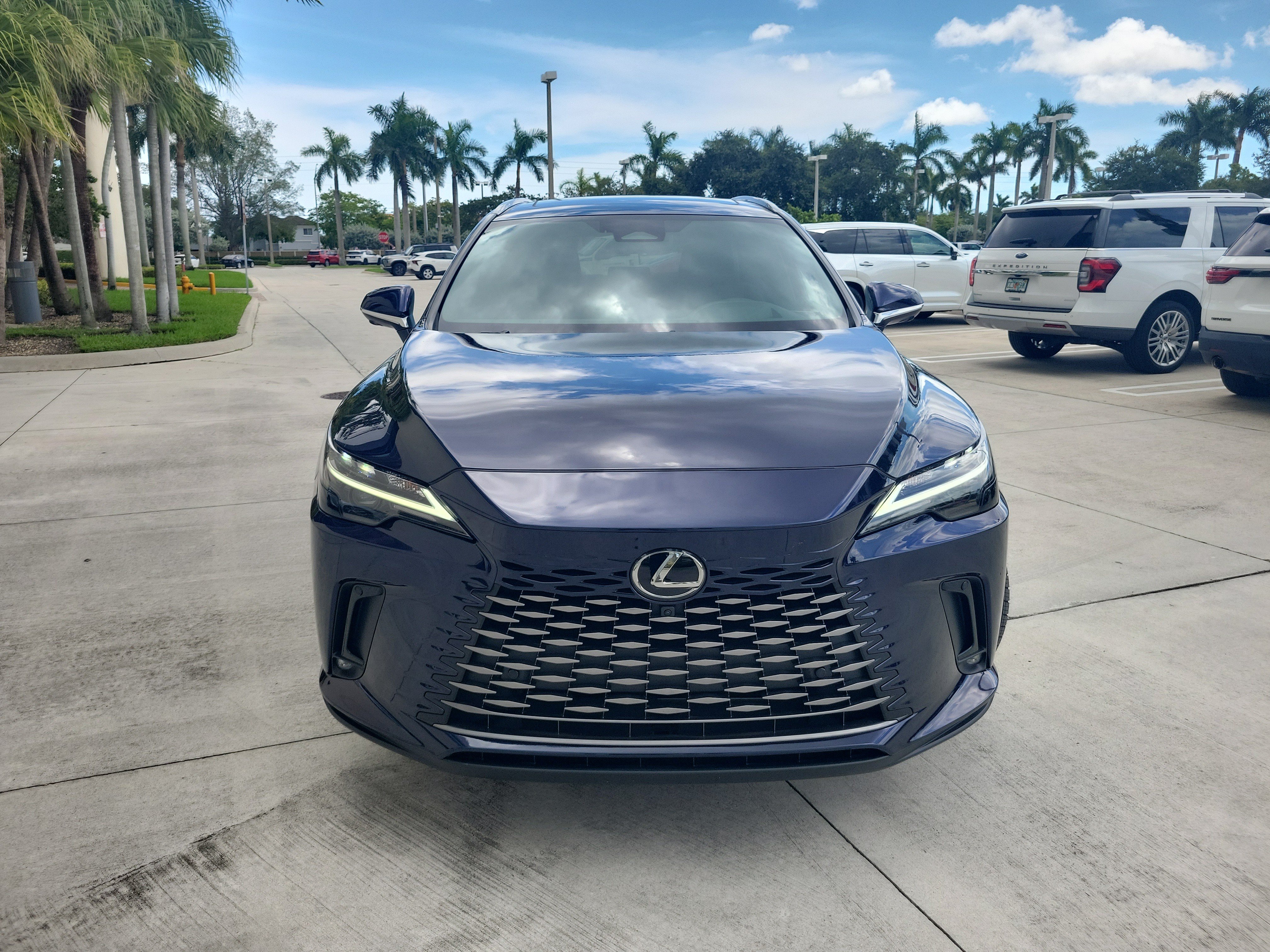 Used 2024 Lexus RX 350 Premium Plus w/ Convenience Package FWD image 3