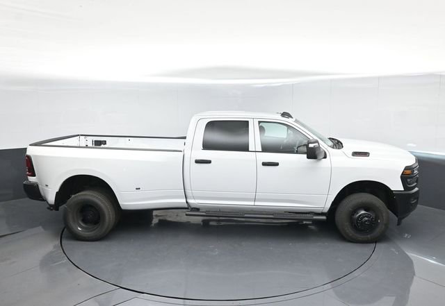 New 2026 RAM 3500 Tradesman AWD/4WD image 41