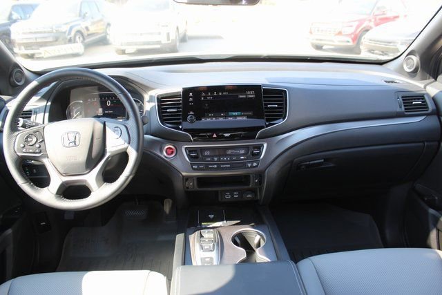 Used 2024 Honda Passport EX-L image 12
