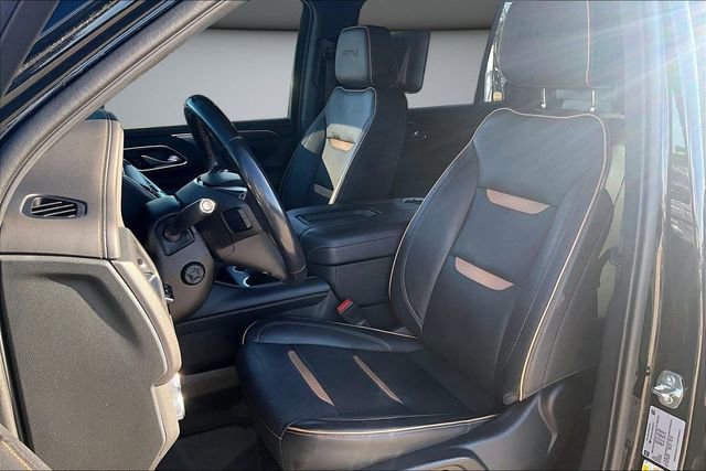 Used 2022 GMC Yukon XL AT4 w/ AT4 Premium Plus Package AWD/4WD image 21