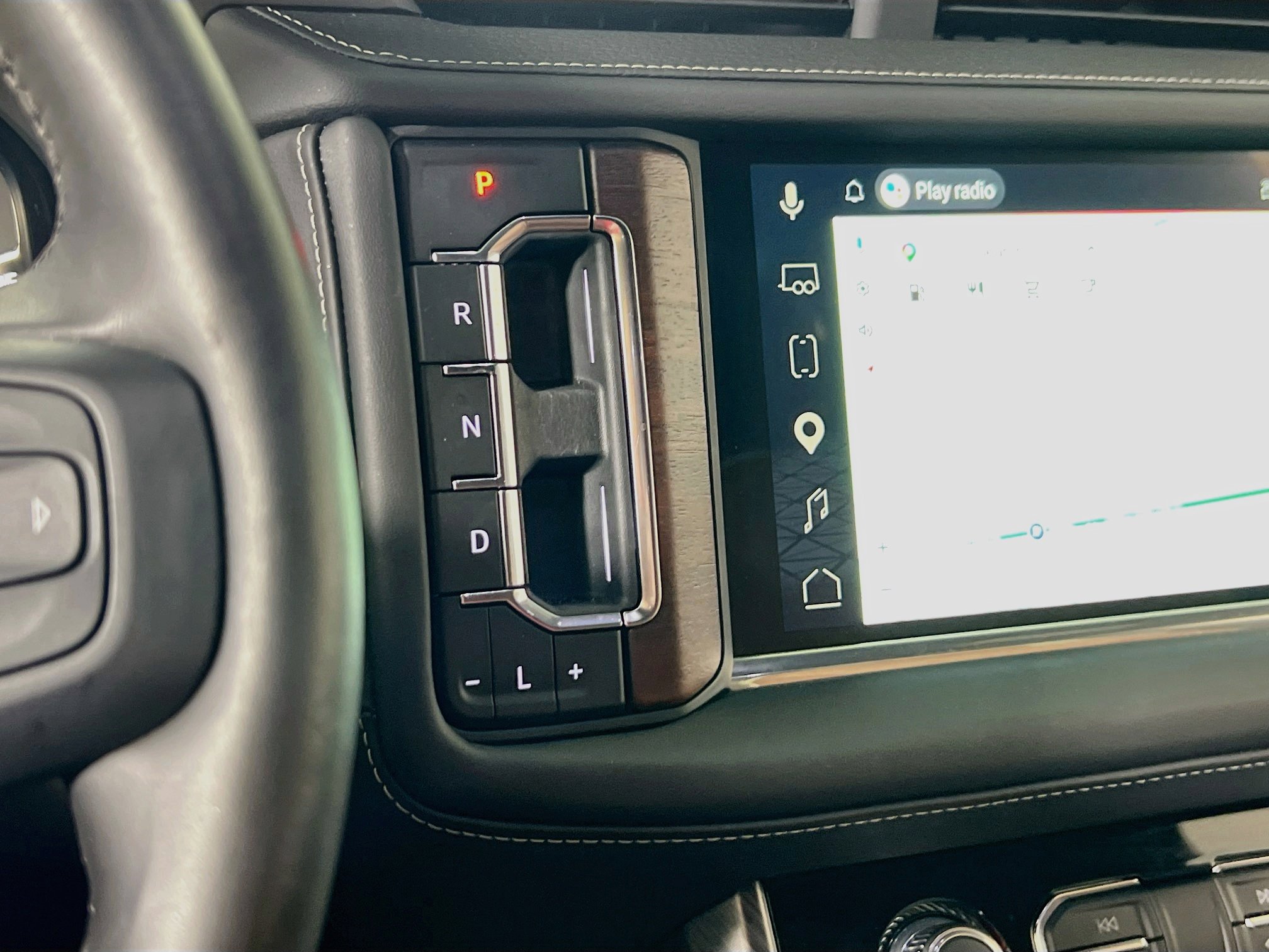 Used 2024 GMC Yukon XL Denali Ultimate image 17