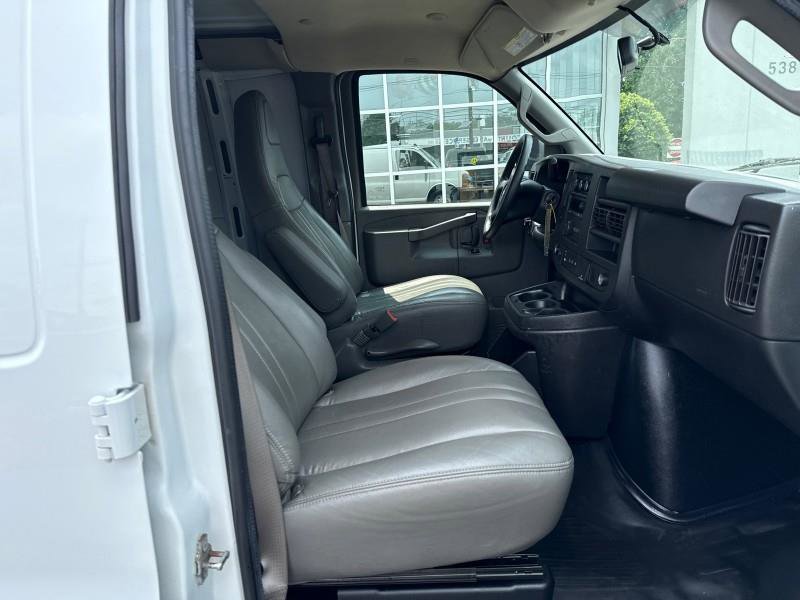 Used 2020 Chevrolet Express 2500 w/ Driver Convenience Package image 32