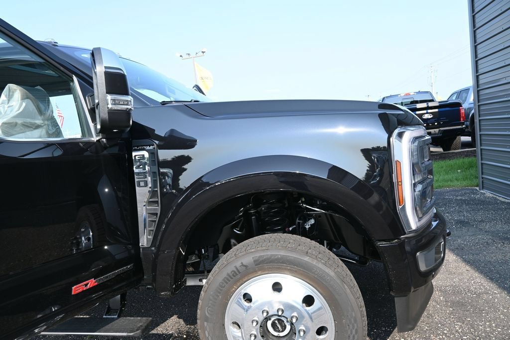 New 2026 Ford F450 Platinum w/ Platinum Plus Package AWD/4WD image 75