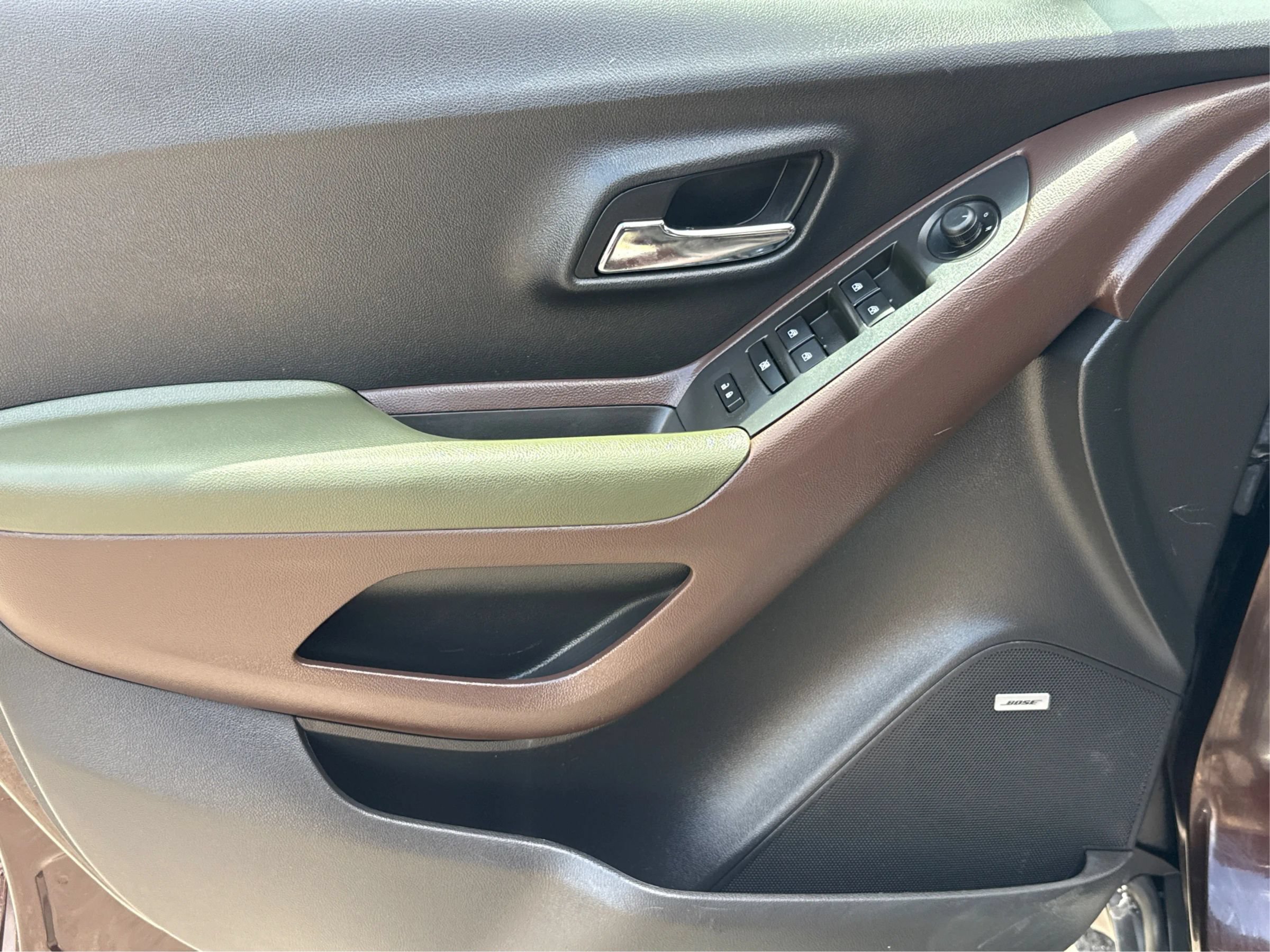 Used 2015 Chevrolet Trax LTZ FWD image 21