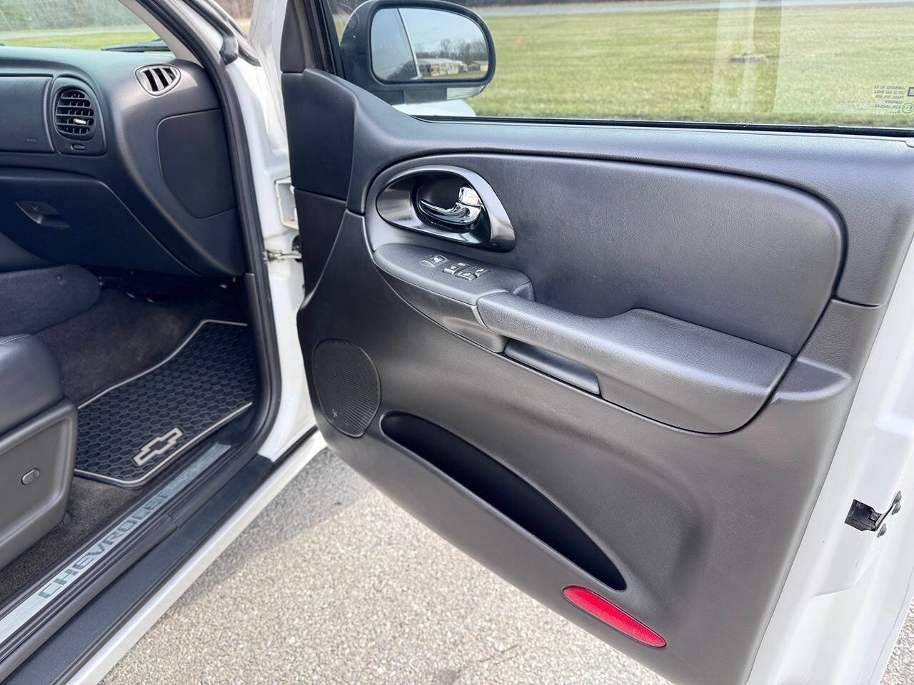 Used 2007 Chevrolet TrailBlazer SS image 19