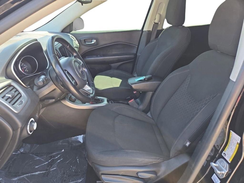 Used 2021 Jeep Compass Sport w/ Cold Weather Group image 18