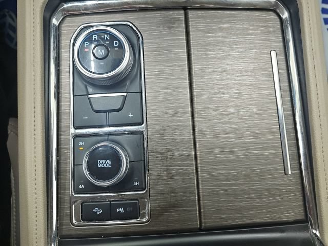 Used 2024 Ford Expedition Limited AWD/4WD image 13