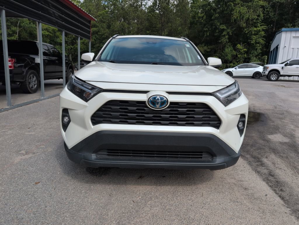 Used 2022 Toyota RAV4 XLE Premium AWD/4WD image 9