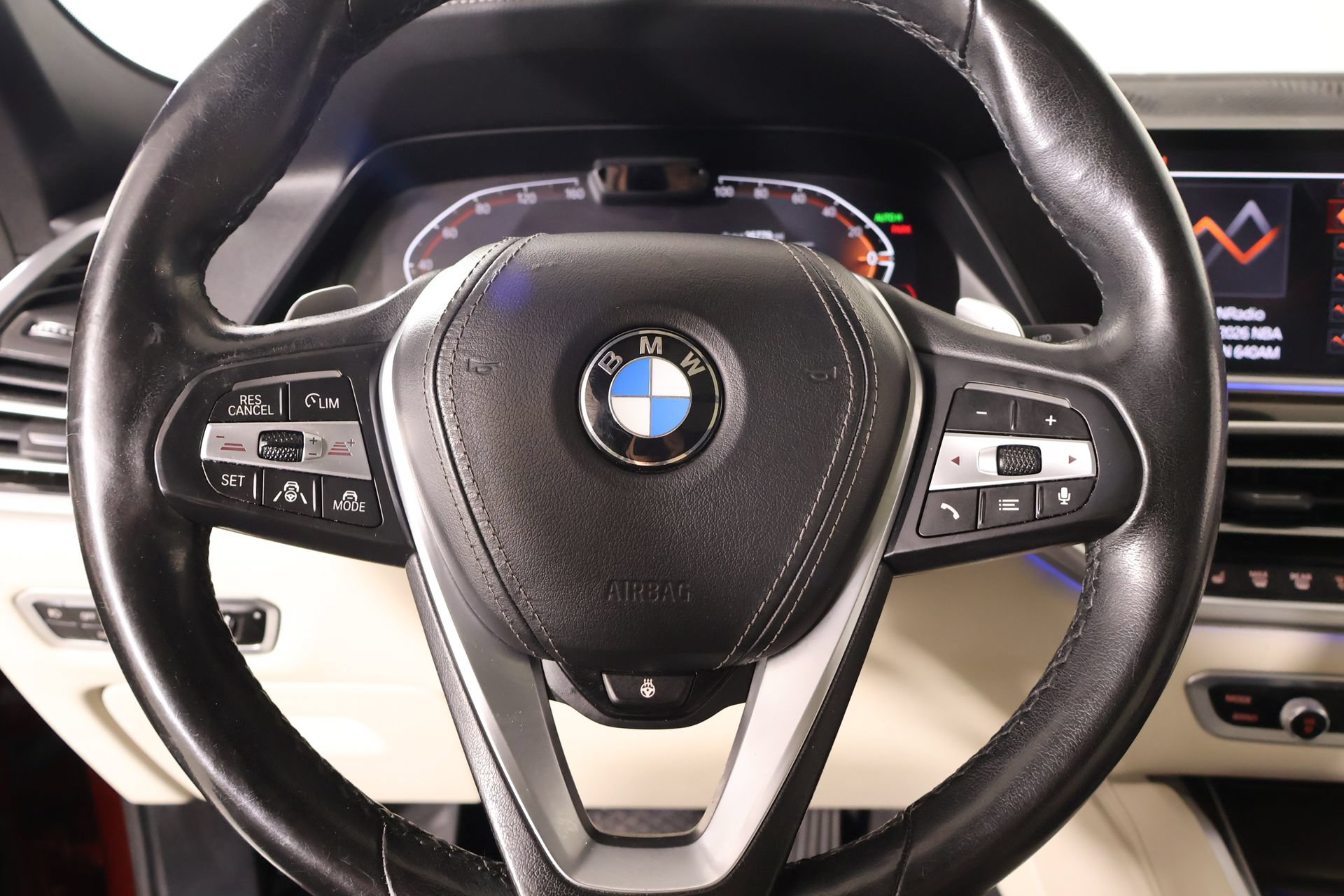 Used 2021 BMW X6 xDrive40i w/ Premium Package AWD/4WD image 3
