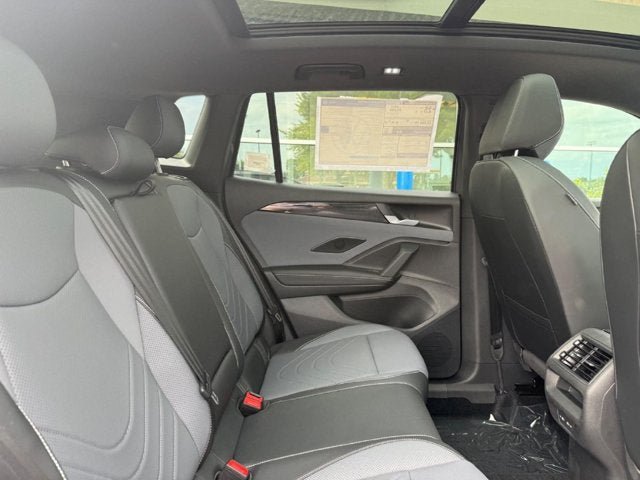 New 2026 Volkswagen Tiguan SE R-Line AWD/4WD image 5