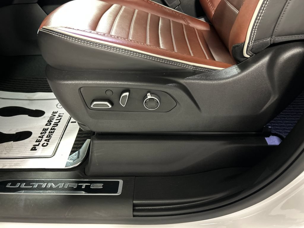 Used 2024 GMC Sierra 1500 Denali Ultimate AWD/4WD image 13