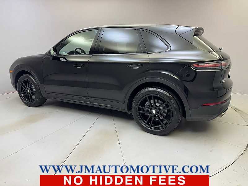 Used 2021 Porsche Cayenne image 3