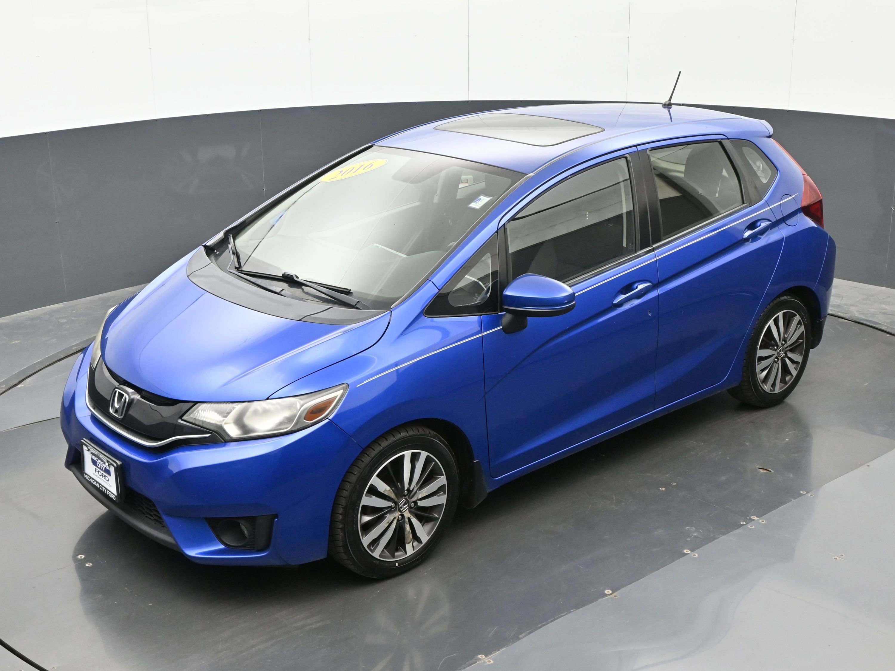 Used 2016 Honda Fit EX image 34