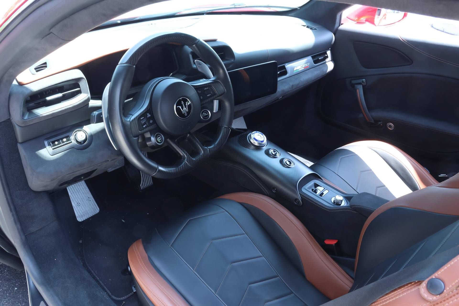 Used 2022 Maserati MC20 Coupe RWD image 8