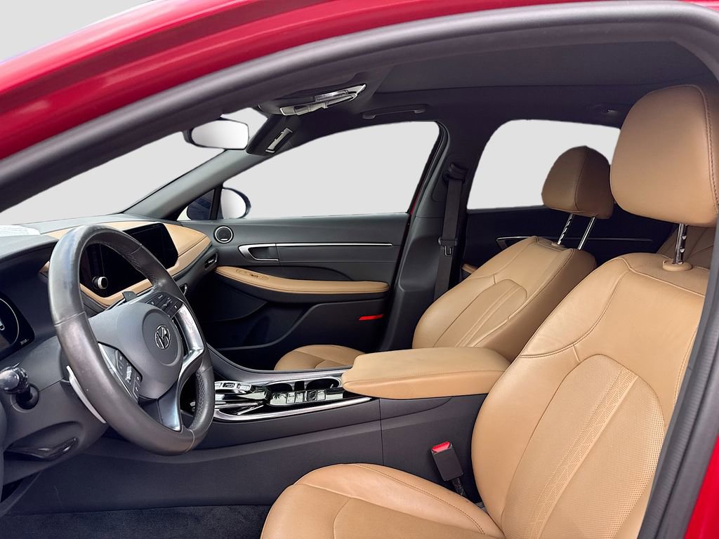 Used 2021 Hyundai Sonata Limited w/ Preferred Accessory Package image 7