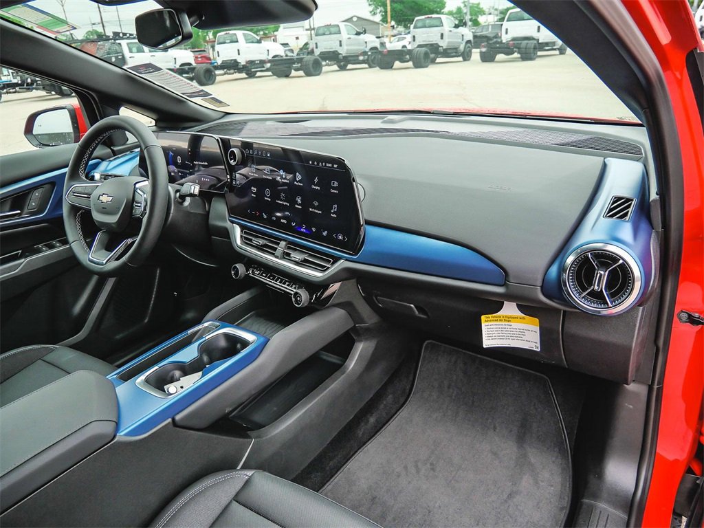 New 2024 Chevrolet Equinox EV LT image 21