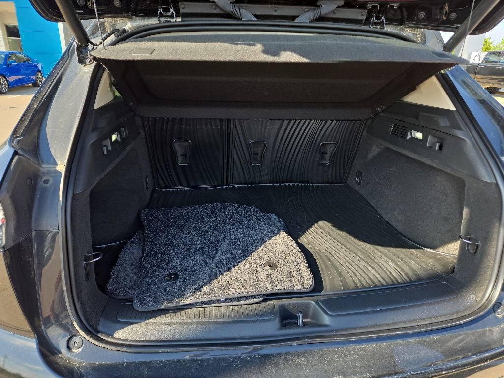 Used 2023 Buick Envision Avenir AWD/4WD image 11