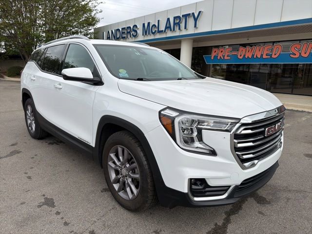 Used 2023 GMC Terrain SLT image 2