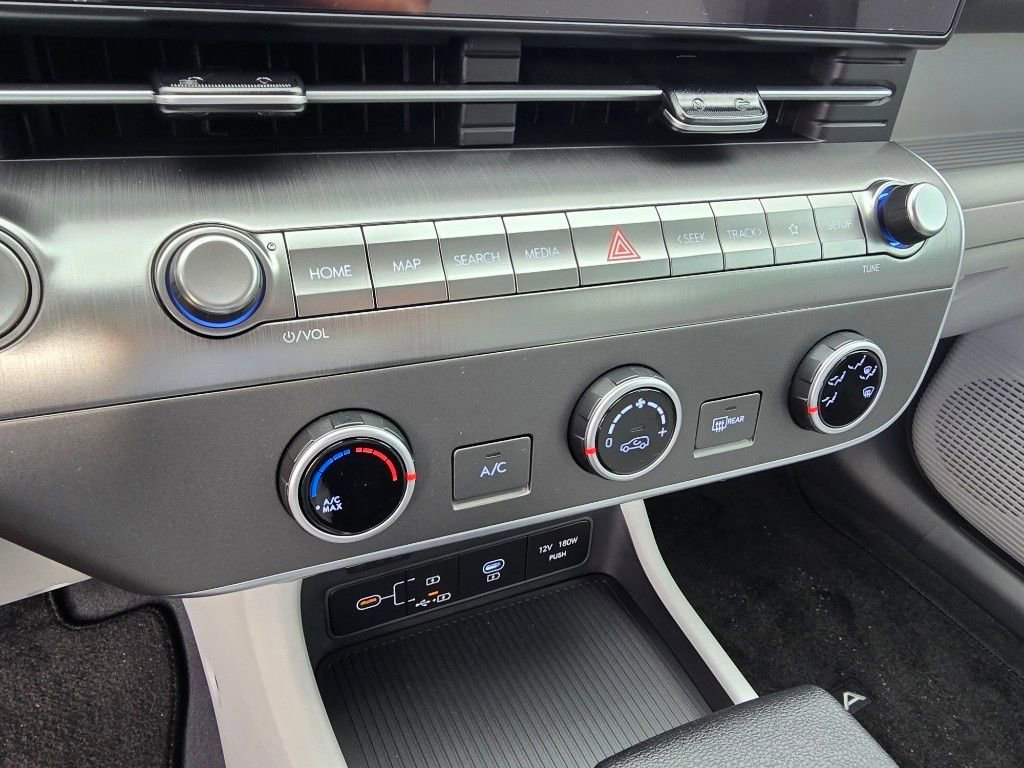 New 2026 Hyundai Kona SE image 21